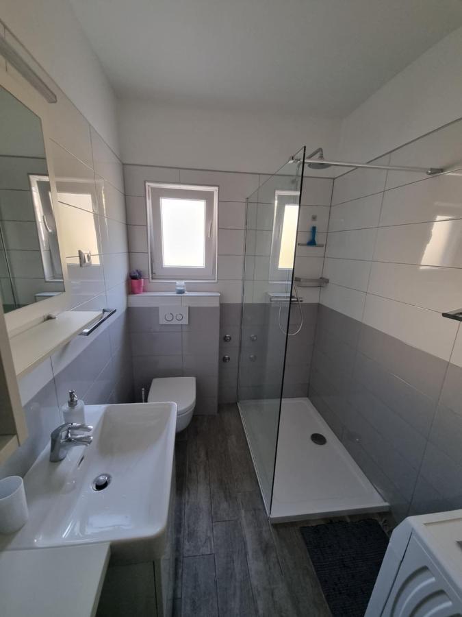 Apartments Jadran 普利莫顿 外观 照片
