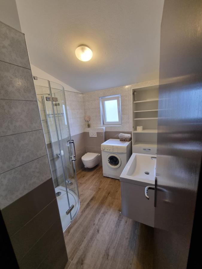 Apartments Jadran 普利莫顿 外观 照片